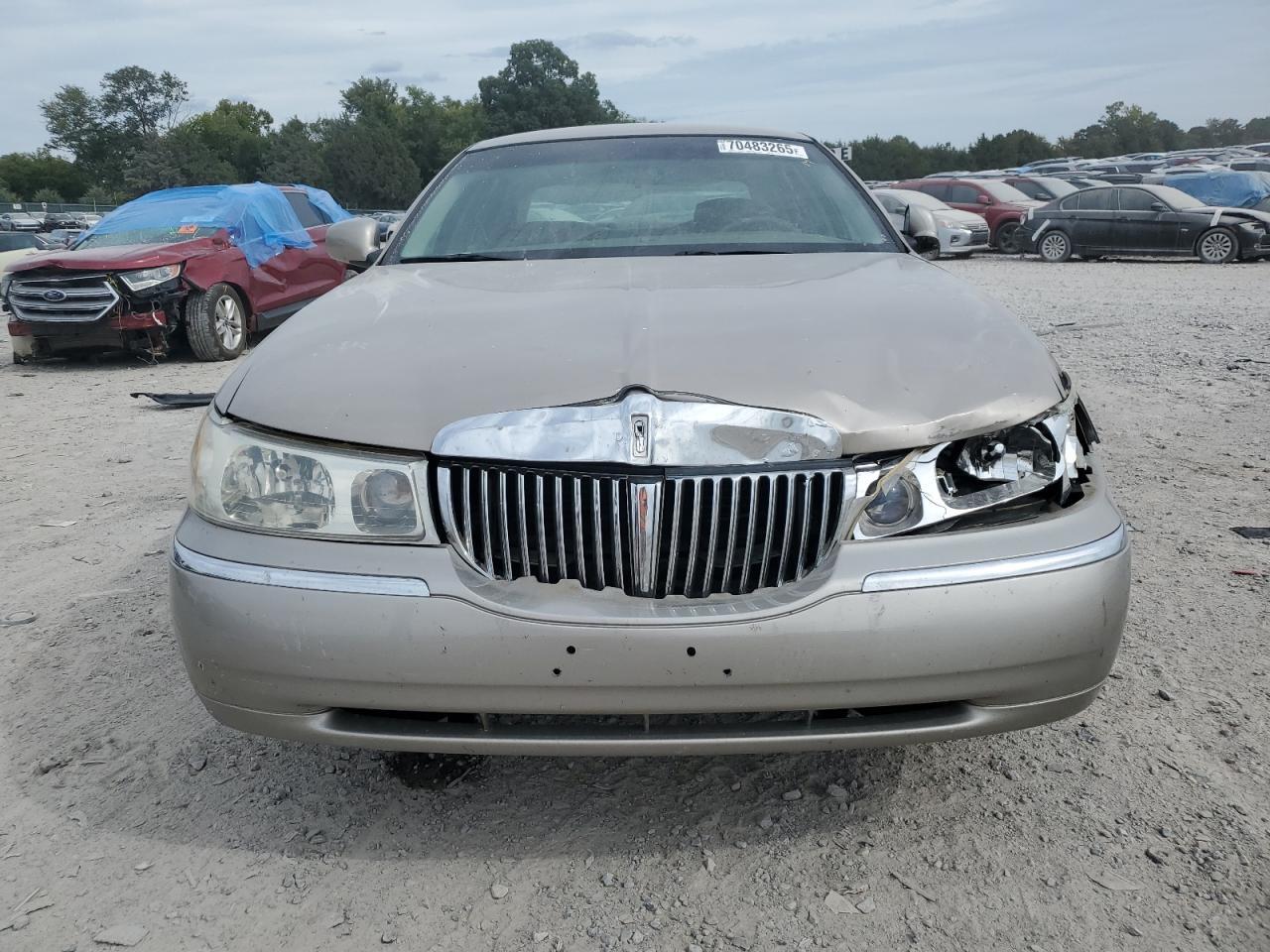2000 LINCOLN Town Car