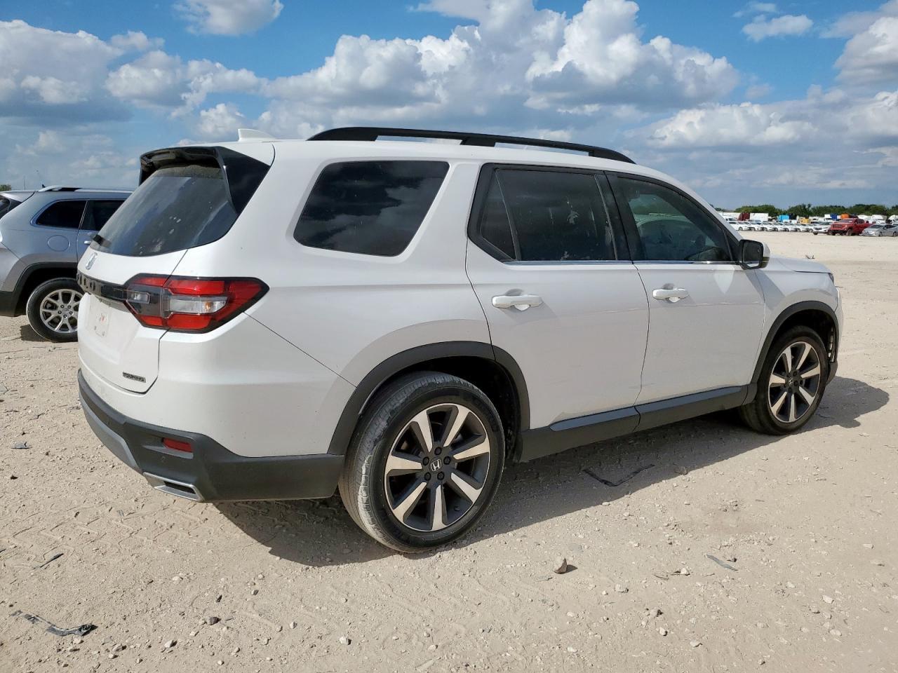 2023 HONDA PILOT