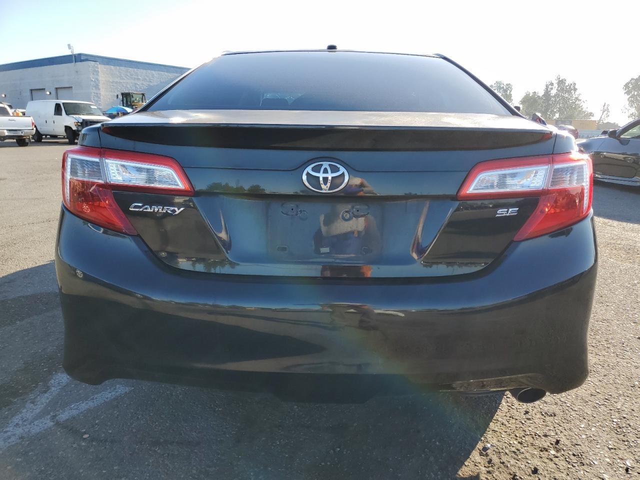 2012 TOYOTA CAMRY