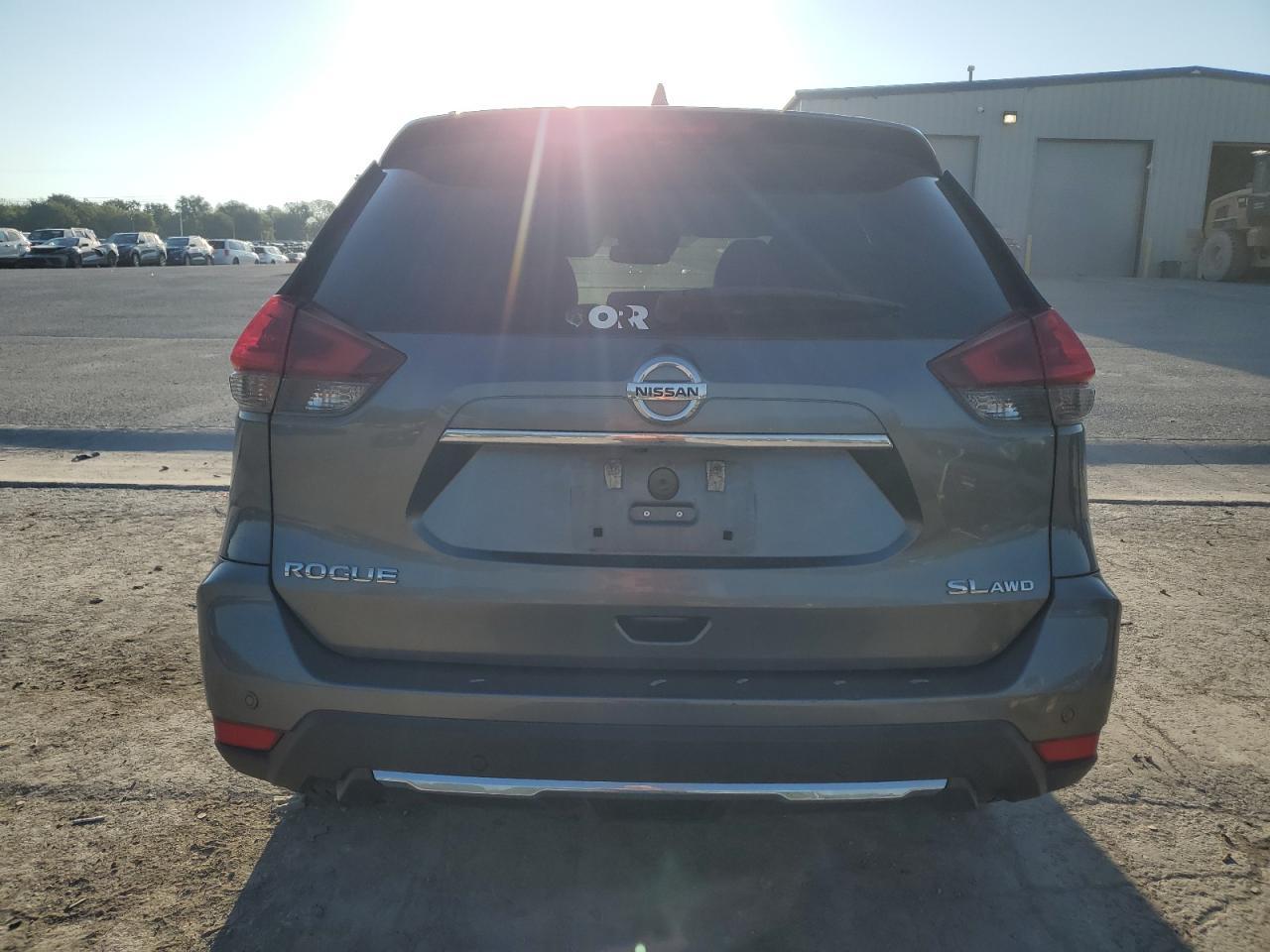 2019 NISSAN ROGUE