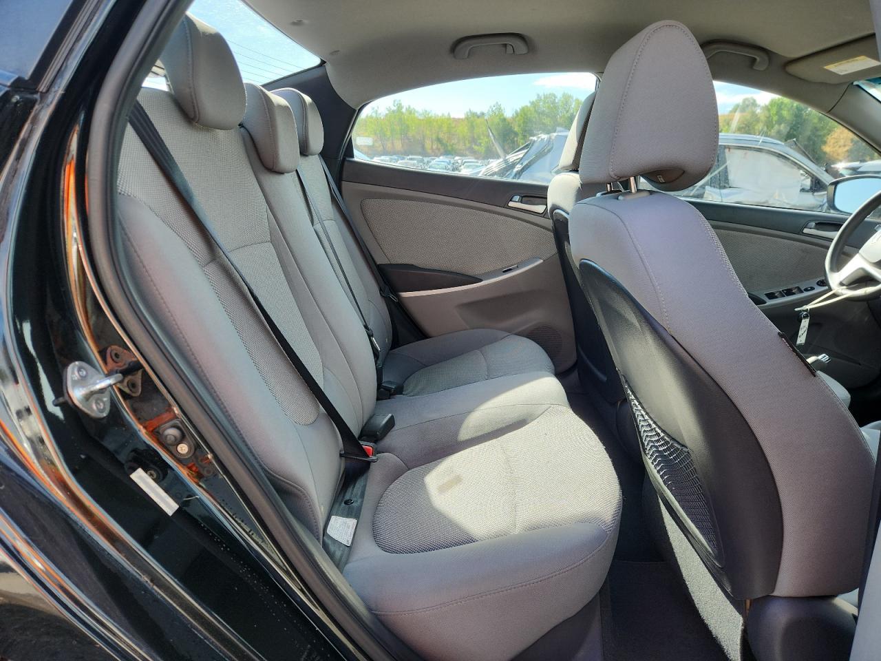 2012 HYUNDAI ACCENT