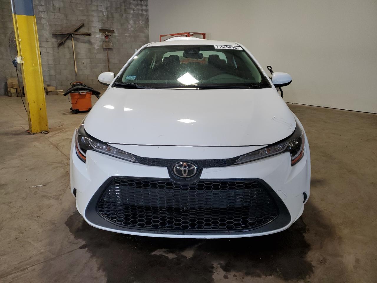 2021 TOYOTA COROLLA