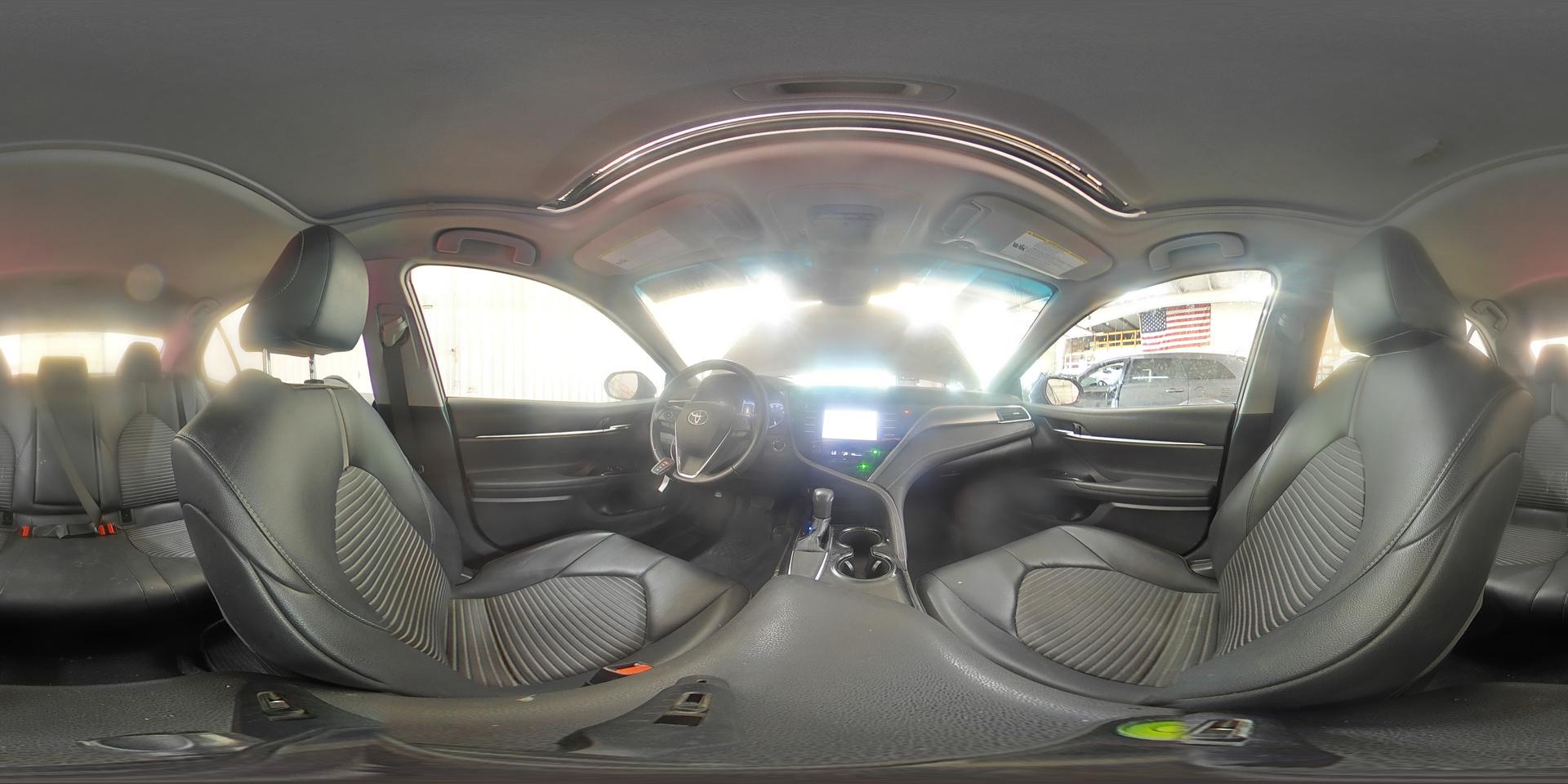 2018 TOYOTA CAMRY
