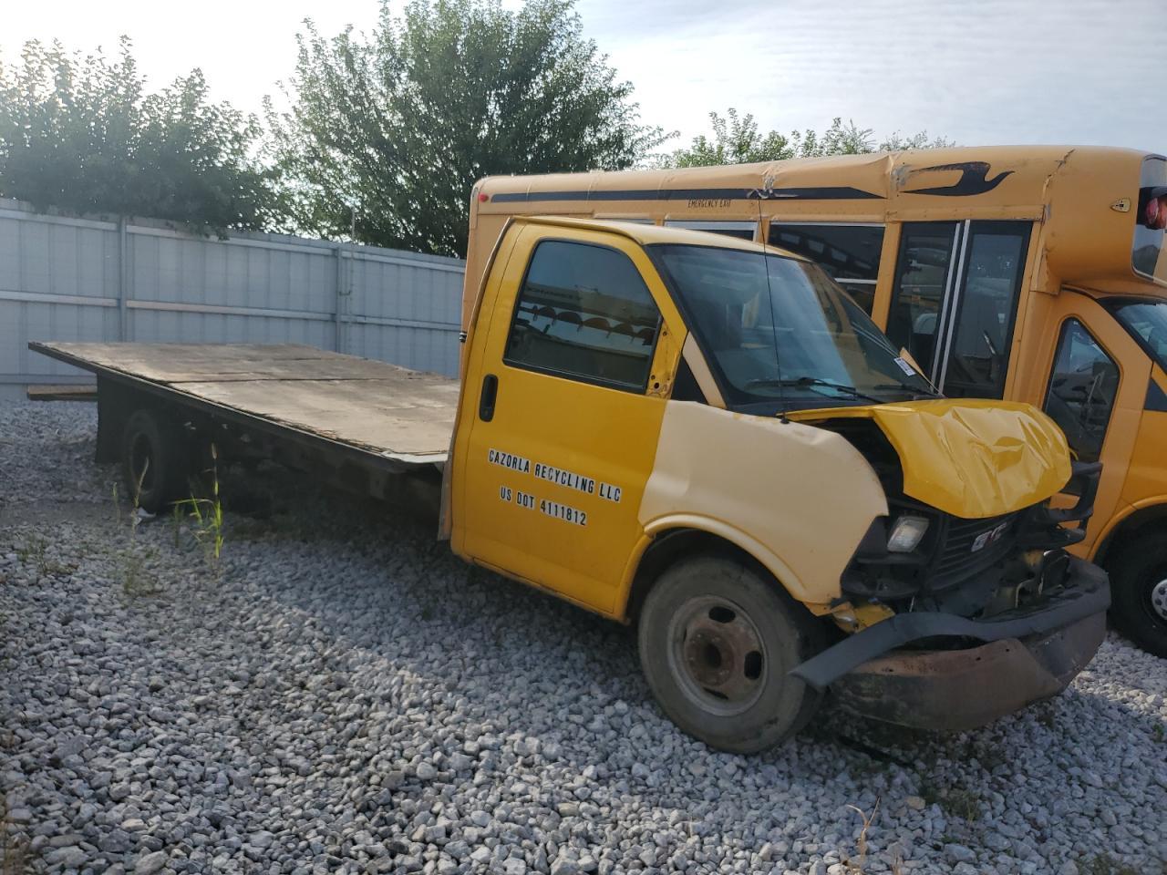 2011 GMC Savana