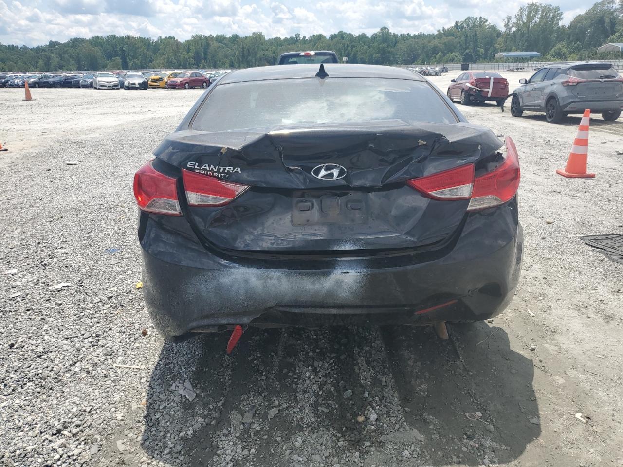 2011 HYUNDAI ELANTRA