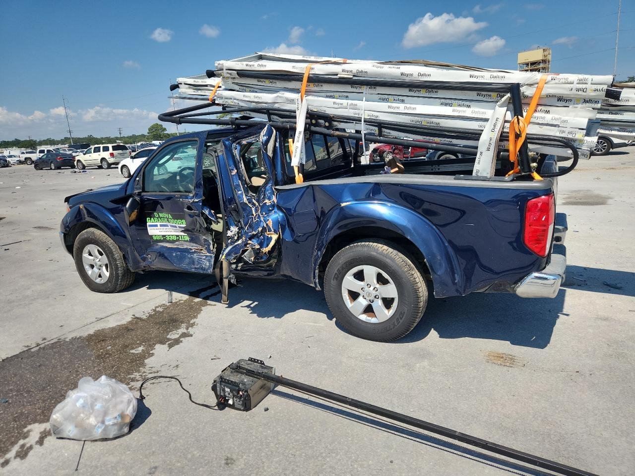 2011 NISSAN Frontier