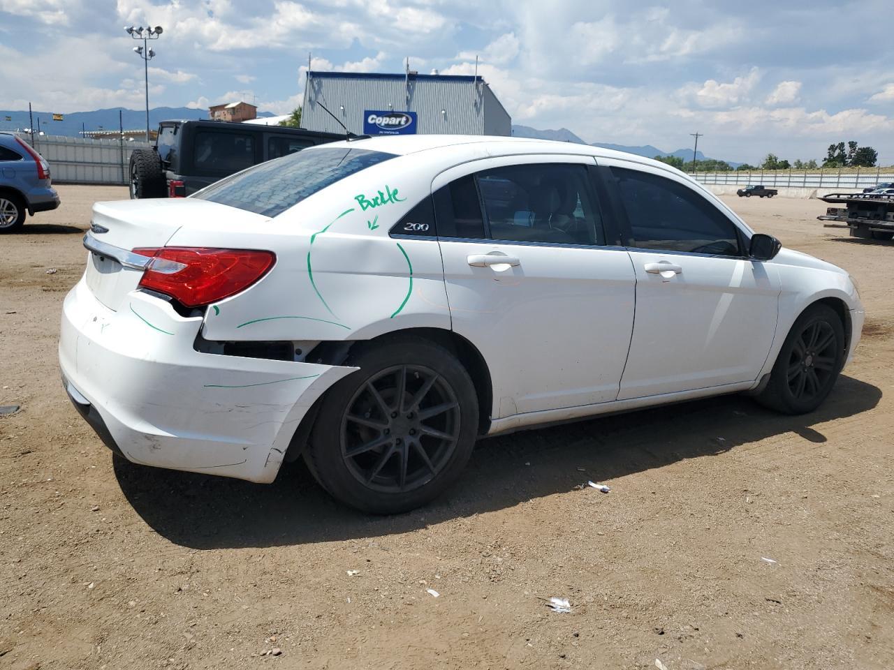 2013 CHRYSLER 200