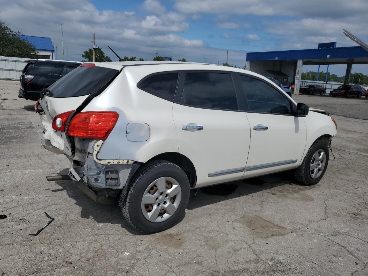 2015 NISSAN ROGUE