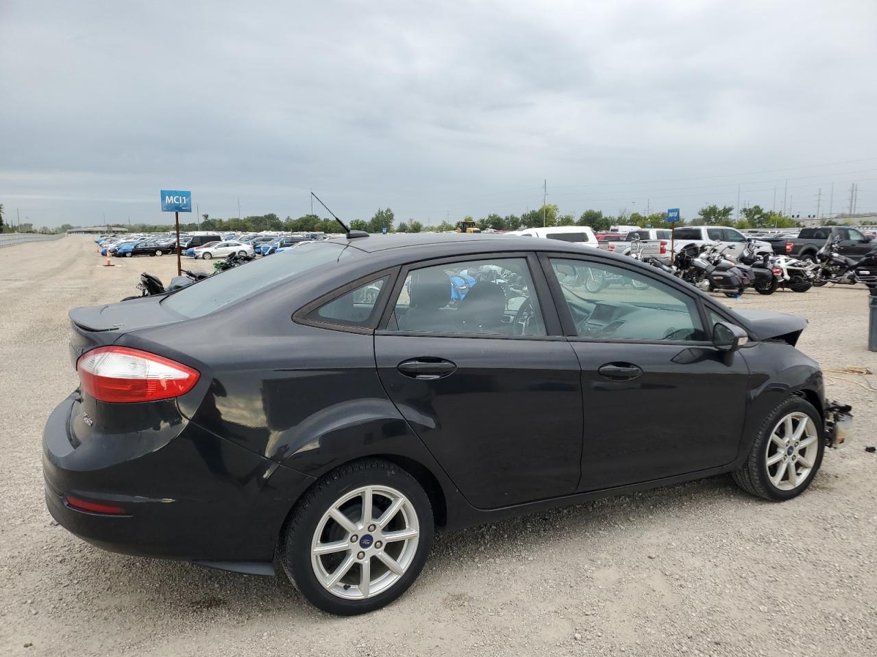 2015 FORD Fiesta