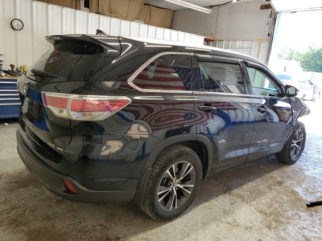 2016 TOYOTA HIGHLANDER
