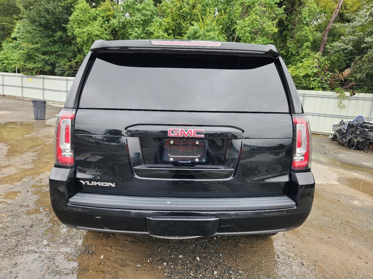 2017 GMC Yukon