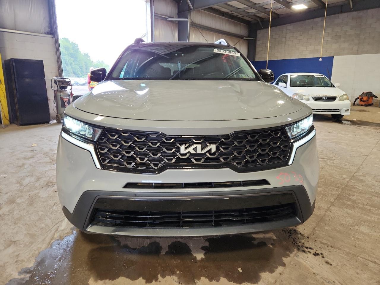 2023 KIA SORENTO
