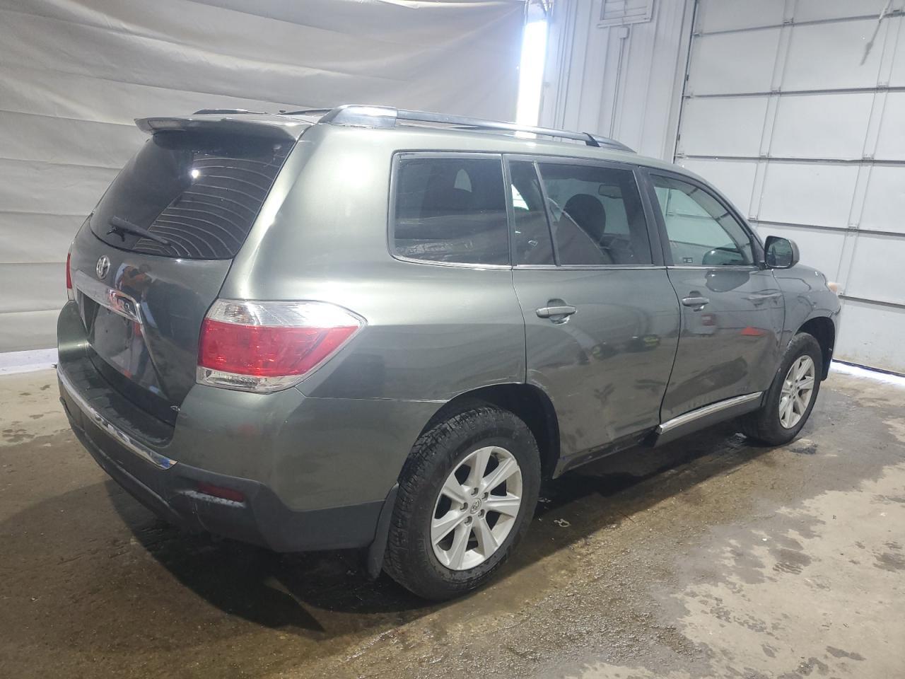 2013 TOYOTA HIGHLANDER