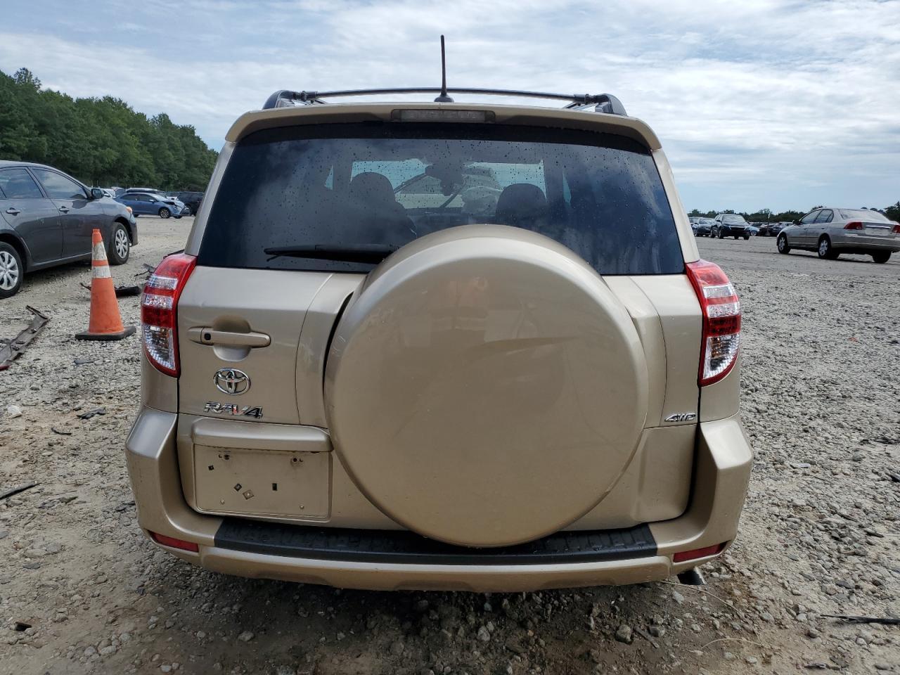 2011 TOYOTA RAV4