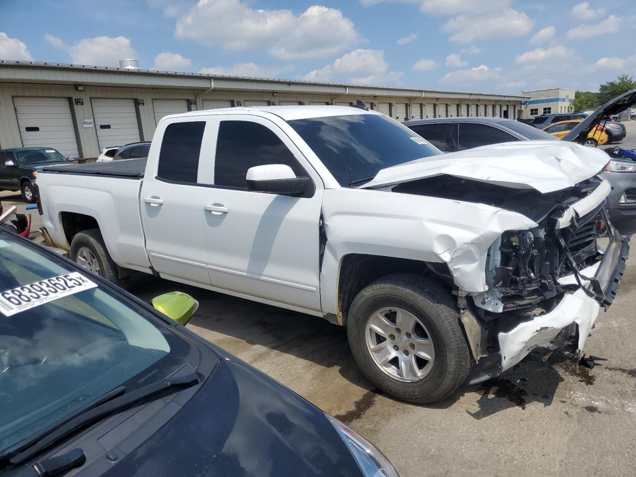 2017 CHEVROLET Silverado