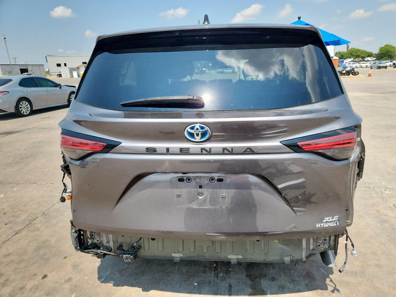 2022 TOYOTA SIENNA