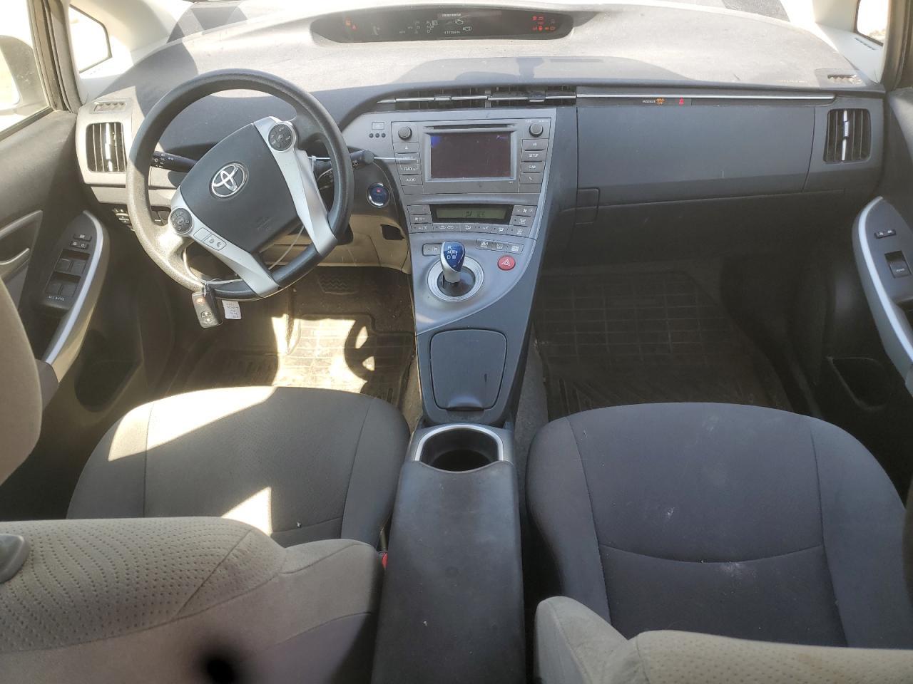 2015 TOYOTA PRIUS