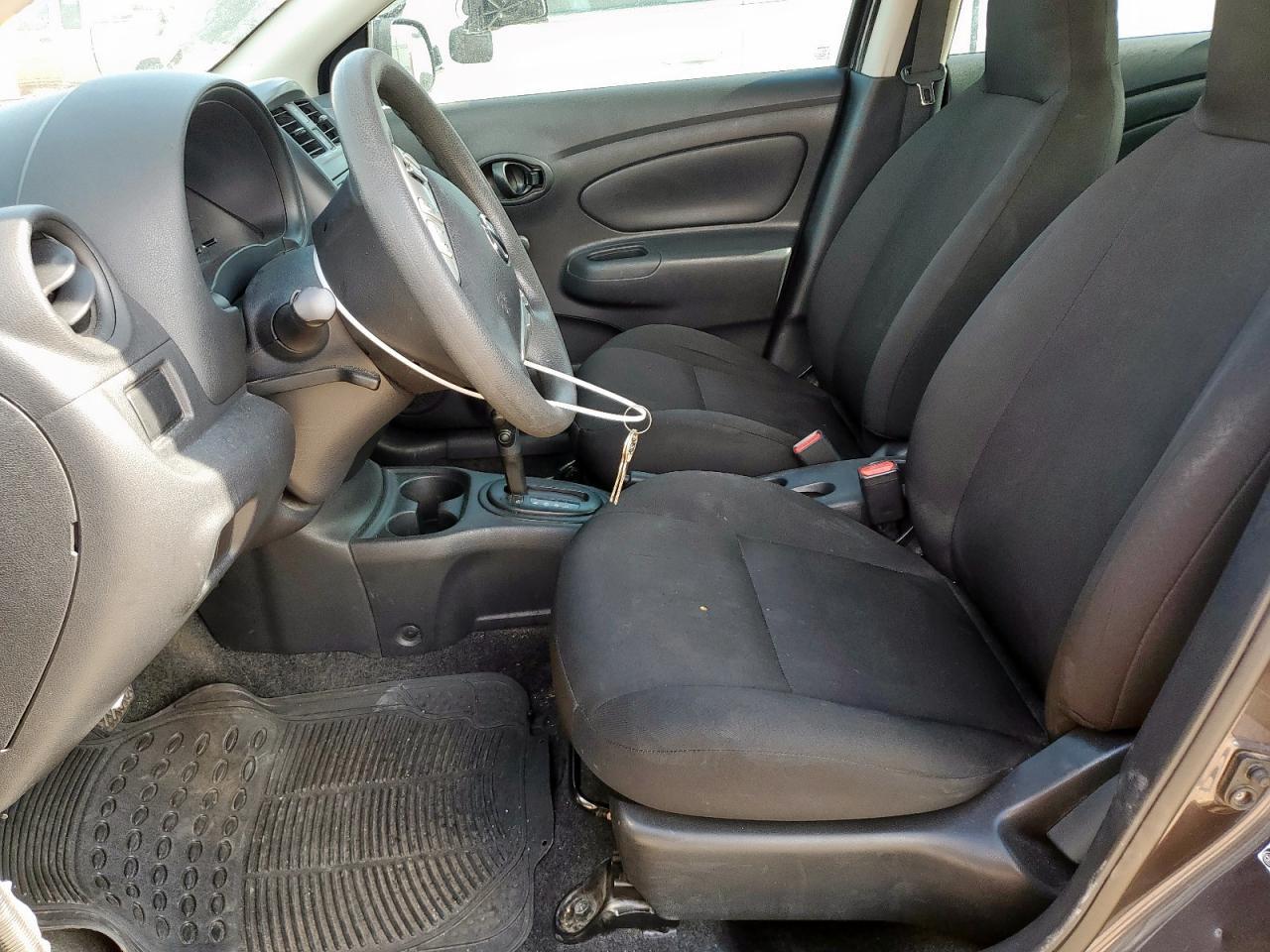 2015 NISSAN VERSA