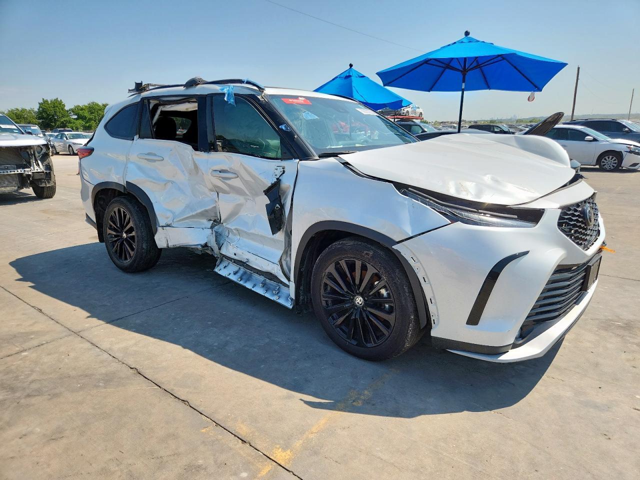 2023 TOYOTA HIGHLANDER