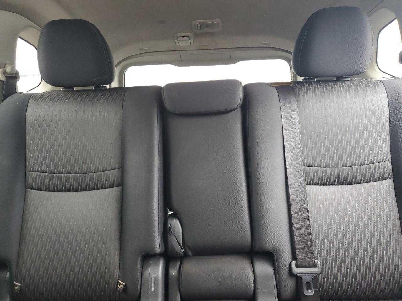 2017 NISSAN ROGUE