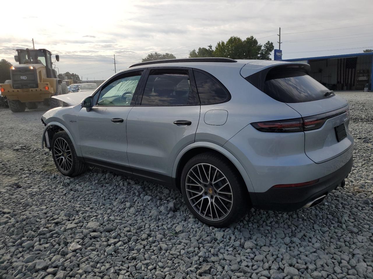 2023 PORSCHE CAYENNE