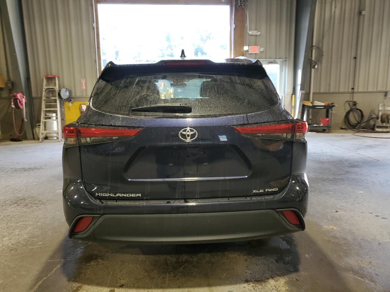 2022 TOYOTA HIGHLANDER