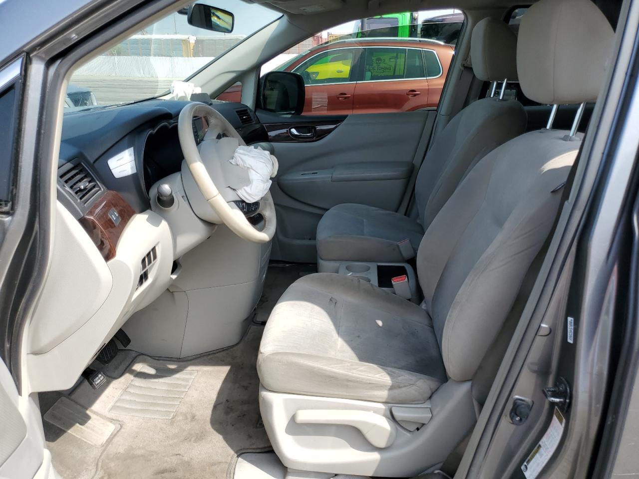2015 NISSAN Quest