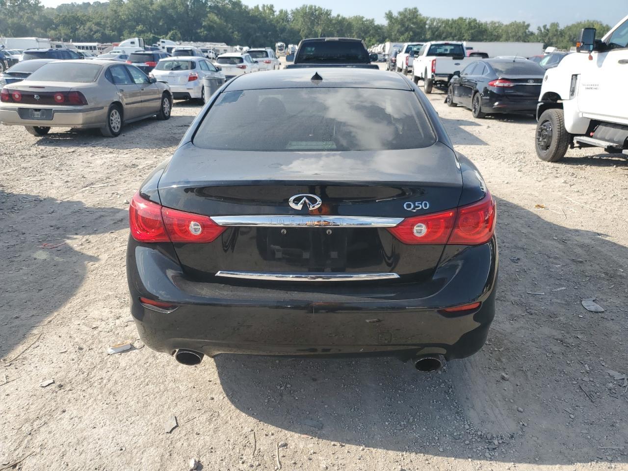 2015 INFINITI Q50