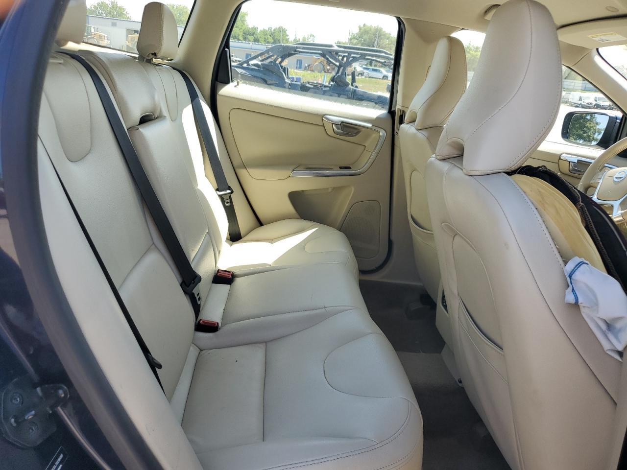 2013 VOLVO XC60