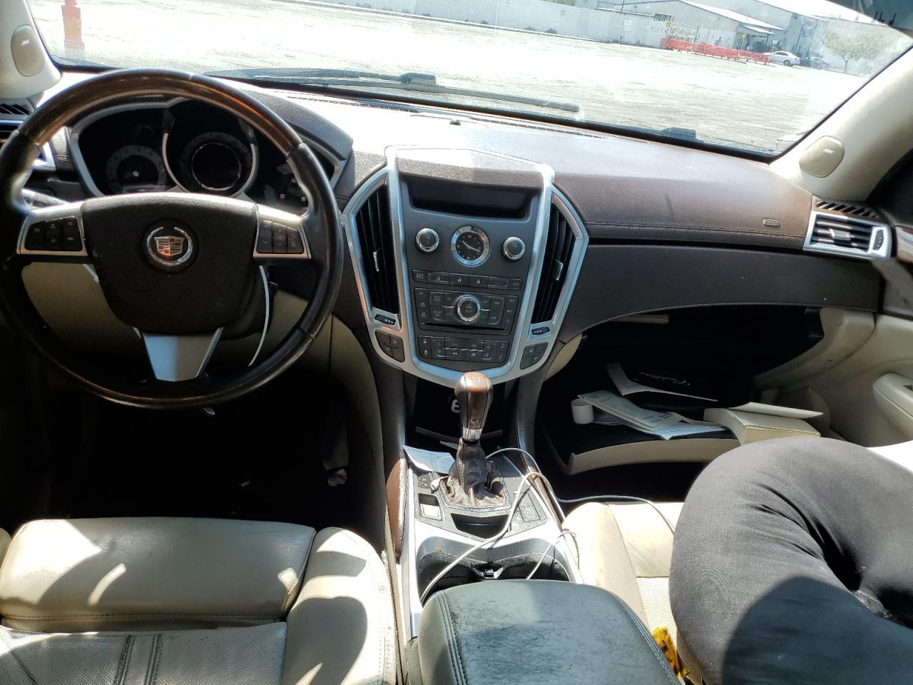 2010 CADILLAC SRX