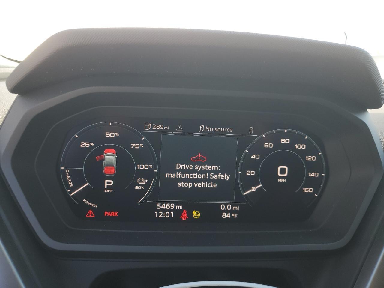 2024 AUDI Q4 e-tron