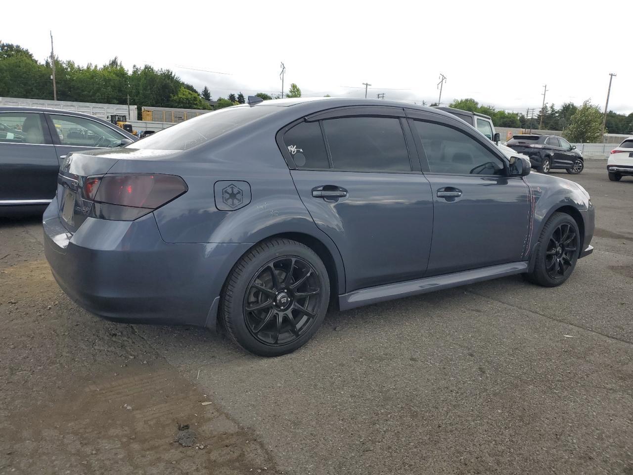 2014 SUBARU Legacy