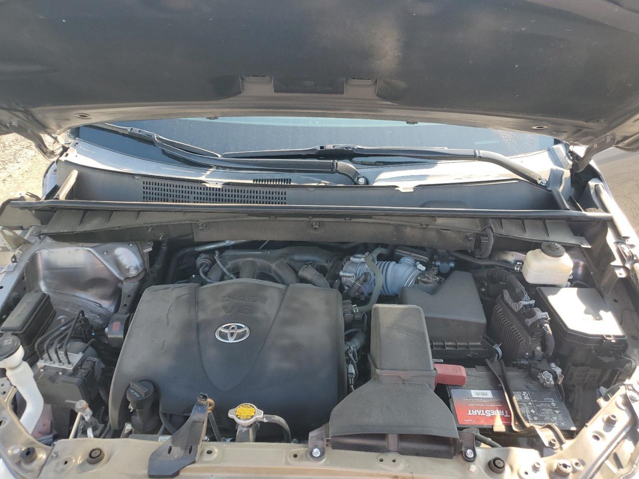 2017 TOYOTA HIGHLANDER