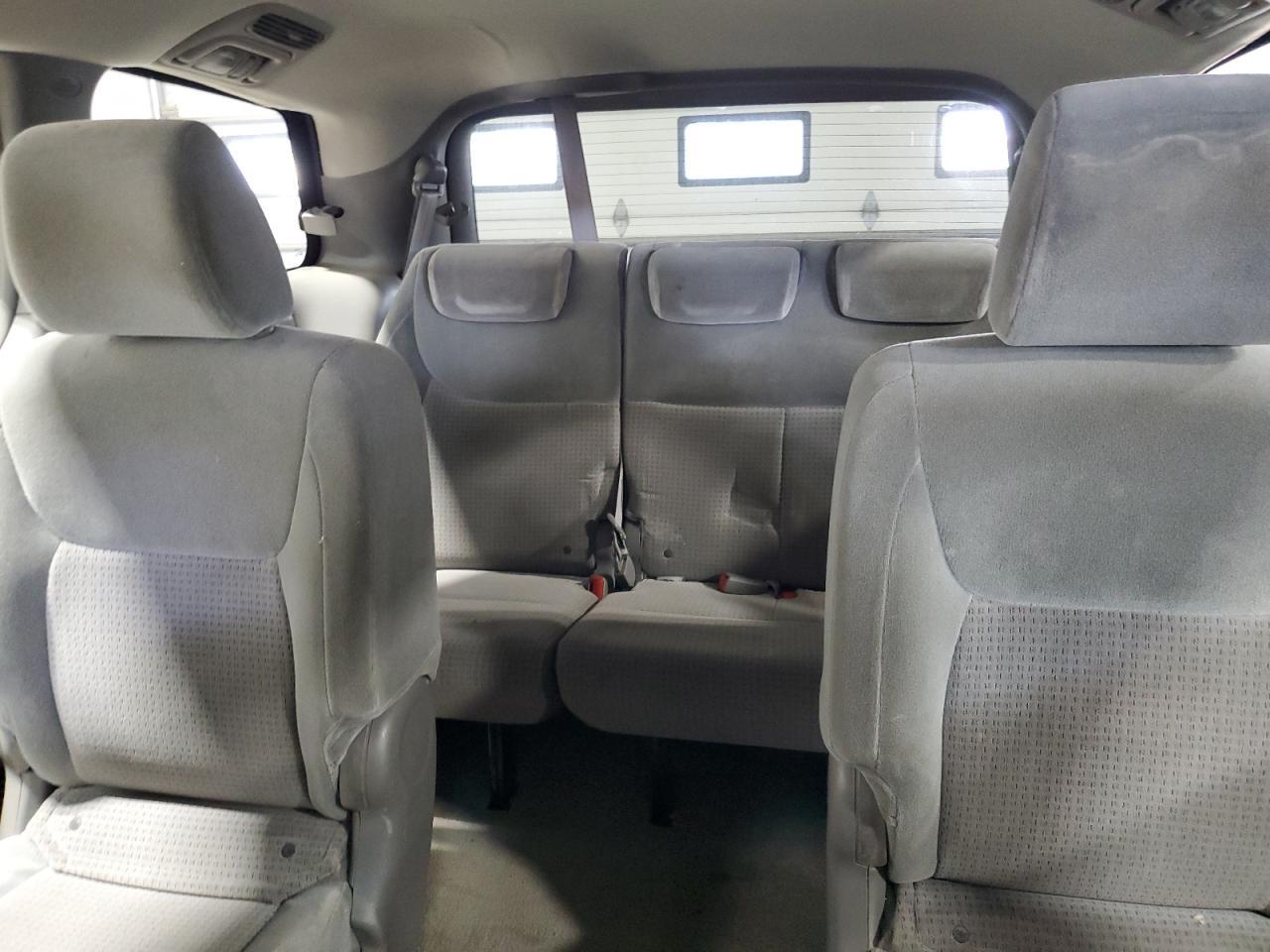 2010 TOYOTA SIENNA