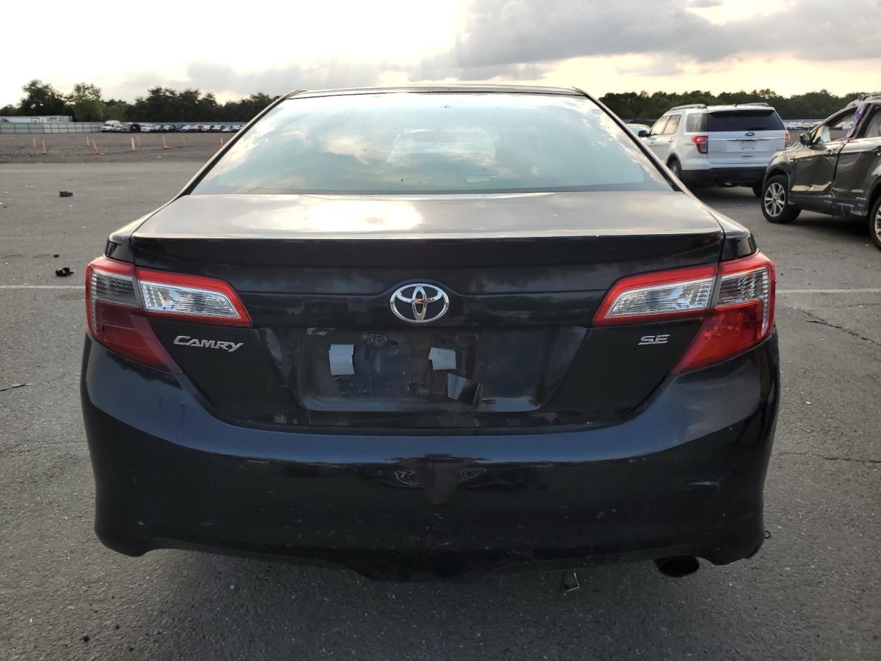 2013 TOYOTA CAMRY