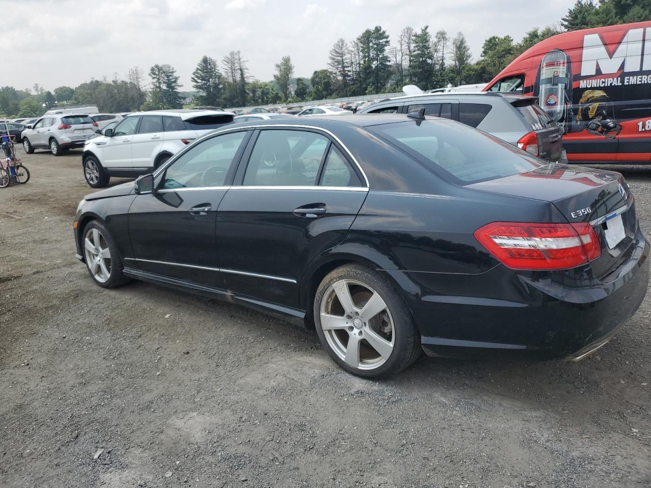 2011 MERCEDES-BENZ E-Class