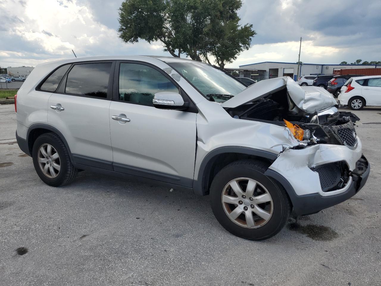 2013 KIA SORENTO