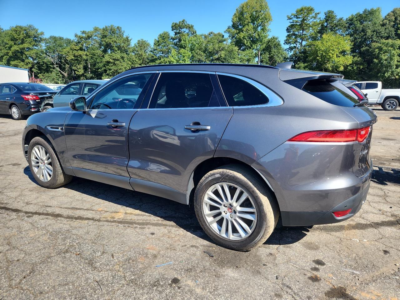 2017 JAGUAR F-Pace