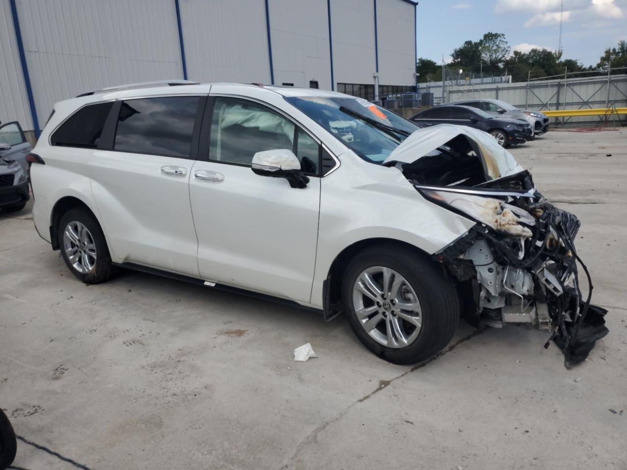2023 TOYOTA SIENNA