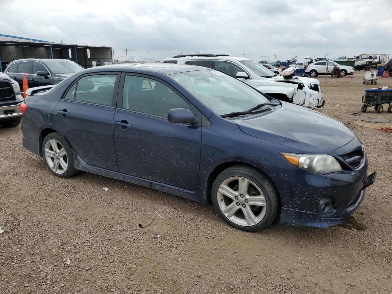 2013 TOYOTA COROLLA