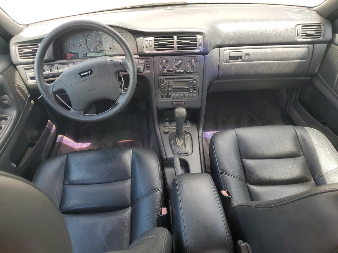 1998 VOLVO S70