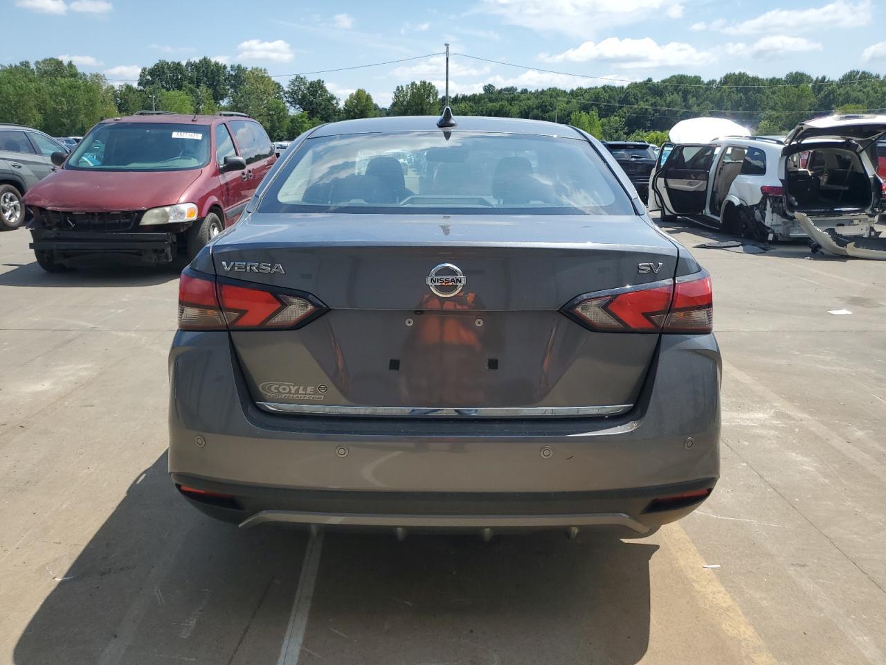 2021 NISSAN VERSA