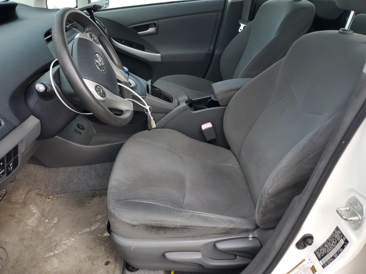 2011 TOYOTA PRIUS