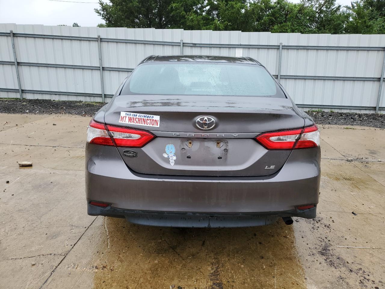 2018 TOYOTA CAMRY