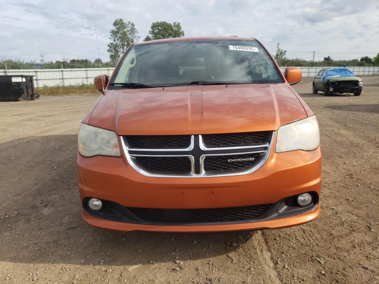 2011 DODGE GRAND CARAVAN