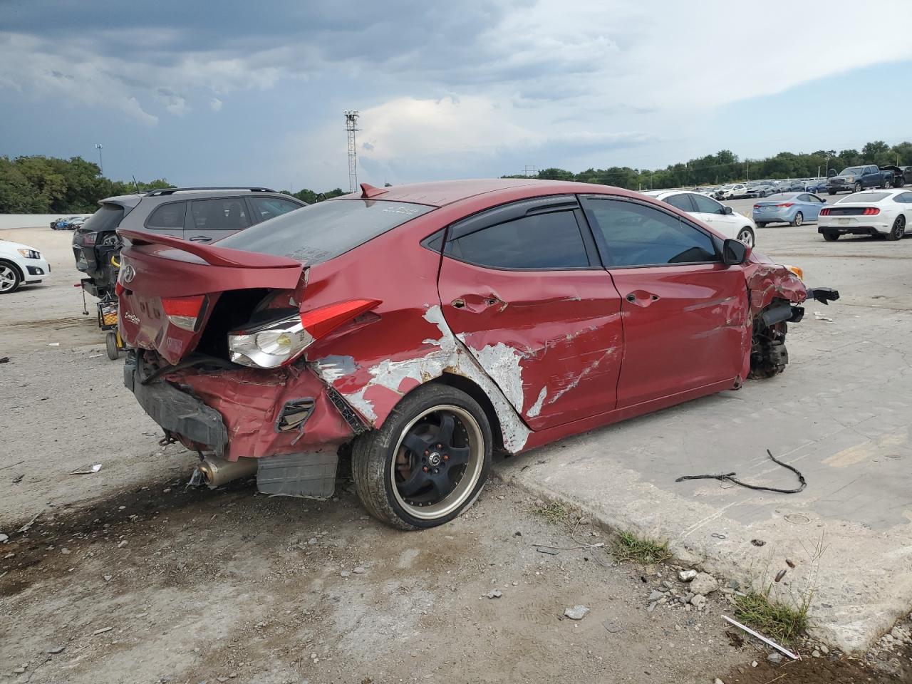 2012 HYUNDAI ELANTRA