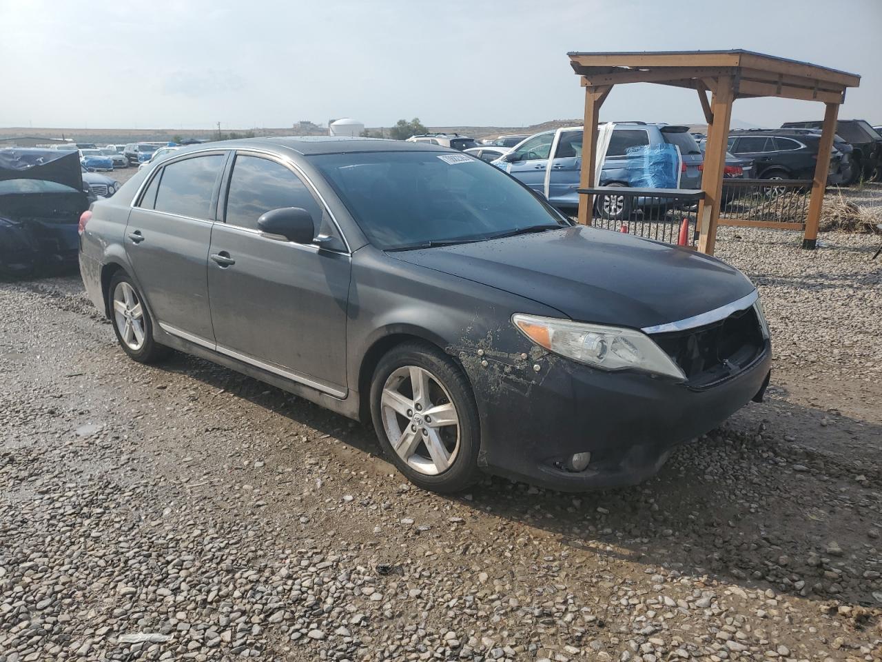 2011 TOYOTA Avalon