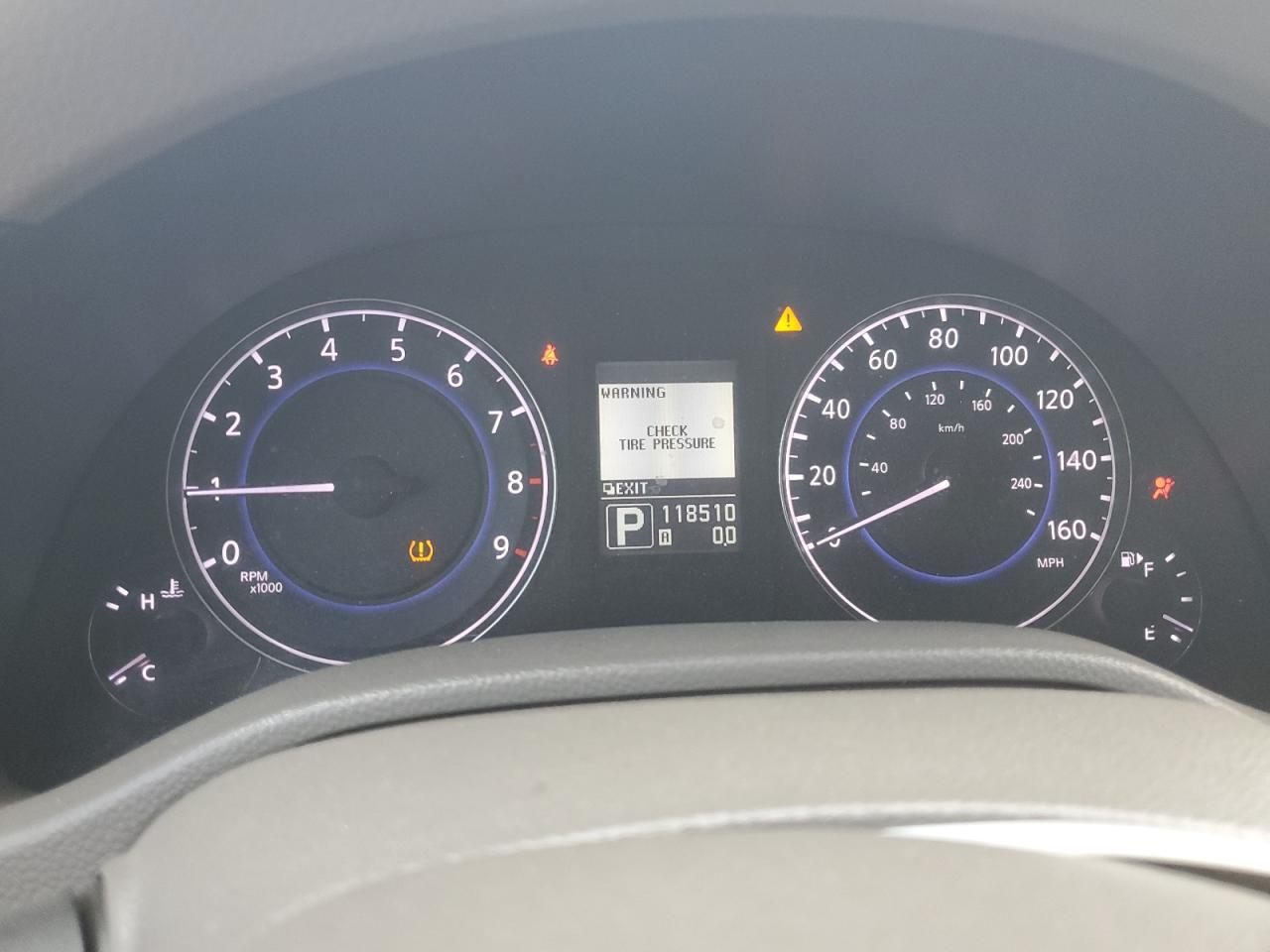 2012 INFINITI G37