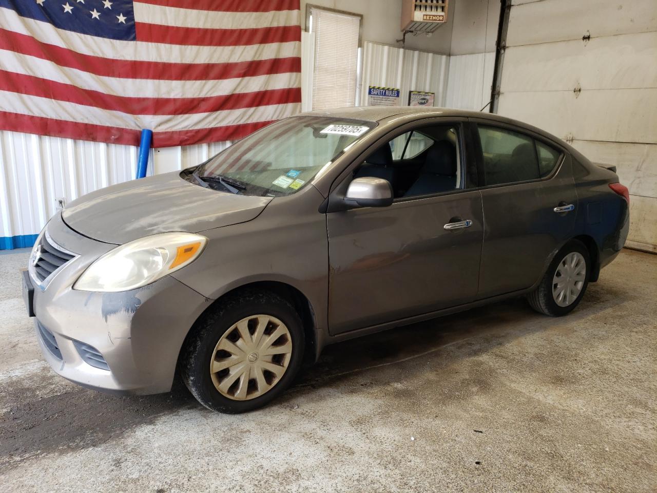2014 NISSAN VERSA