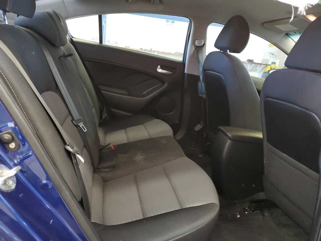 2017 KIA FORTE